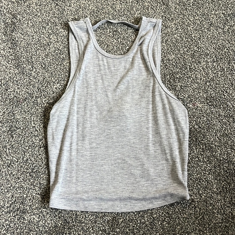 Tilly gray halter neck cropped tank